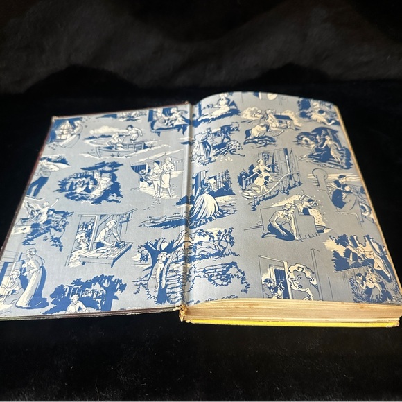 1933 Nancy Drew Mystery Book 9 - Picture 5 of 10